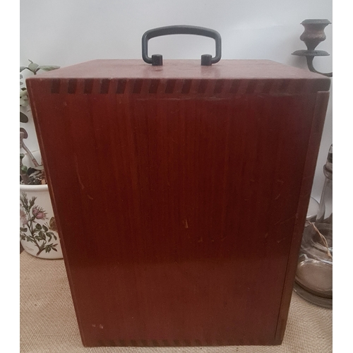 18 - Vintage 1950's Carl Zeiss Jena Microscope in Original Case Plus Various Lenses. Shipping is availabl... 