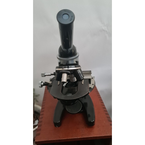 18 - Vintage 1950's Carl Zeiss Jena Microscope in Original Case Plus Various Lenses. Shipping is availabl... 
