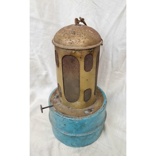 32 - Vintage Raydyot Paraffin Heater by Burns and Day No. 407147. Measures 23cm tall. Shipping is availab... 