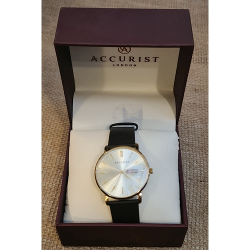 434 - Accurist Gents Classic Wrist Watch Black Leather Strap. Working, Nearly New Appears to Have Not Been... 