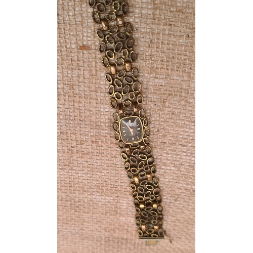 438 - Vintage Ladies Rotary Wrist Watch 17 Jewels. Needs a Service. Shipping is available. Please ask for ... 