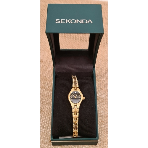 451 - Vintage Sekonda Ladies Cocktail Wrist Watch Boxed Quartz. Shipping is available. Please ask for a qu... 