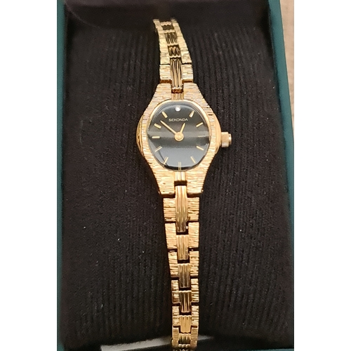 451 - Vintage Sekonda Ladies Cocktail Wrist Watch Boxed Quartz. Shipping is available. Please ask for a qu... 