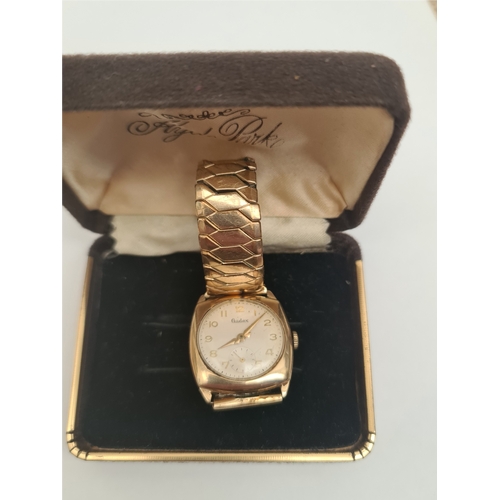 457 - Vintage 1960's 9ct Gold Audax Mans Wrist Watch. Working Condition. Total weight 35g. Gold weight app... 