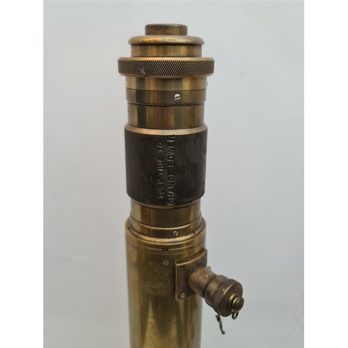 463 - WWII Artillery Brass Gun Sight Telescope By Ross of London No. 43017. Measures 60cm in length. Shipp... 