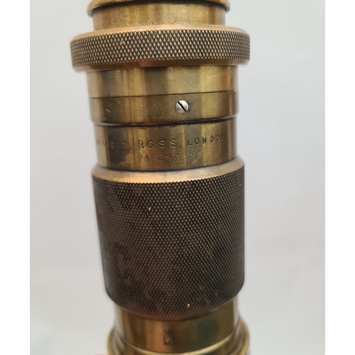 463 - WWII Artillery Brass Gun Sight Telescope By Ross of London No. 43017. Measures 60cm in length. Shipp... 