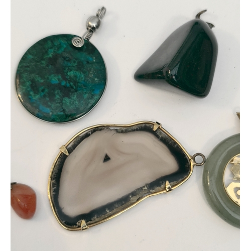 55 - Vintage Parcel of Jewellery Assorted Stone Pendants. Includes Agate, Jadeite, Blood Stone and more. ... 