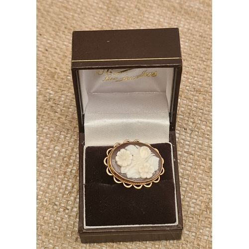 59 - 9ct Gold Cameo Brooch Total Weight 6g. Shipping is available. Please ask for a quote before bidding.... 