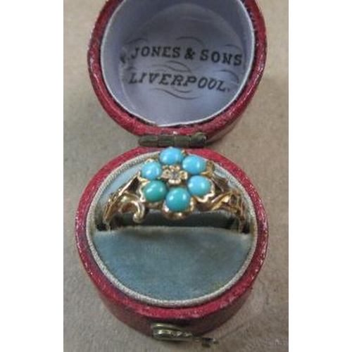 125 - 15CT GOLD AND TURQUOISE RING, CASED