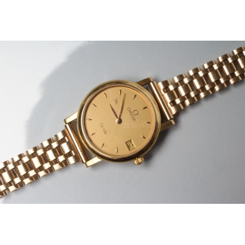 151 - AN 18CT GOLD MID-SIZE OMEGA DE VILLE WRISTWATCH, the gilt dial with applied batons and date aperture... 