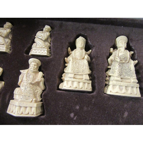 33 - ANNE CARLTON SHANGHAI CHESS SET