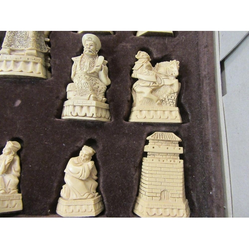 33 - ANNE CARLTON SHANGHAI CHESS SET