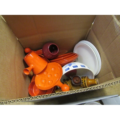 352 - TWO BOXES OF KITCHEN WARE