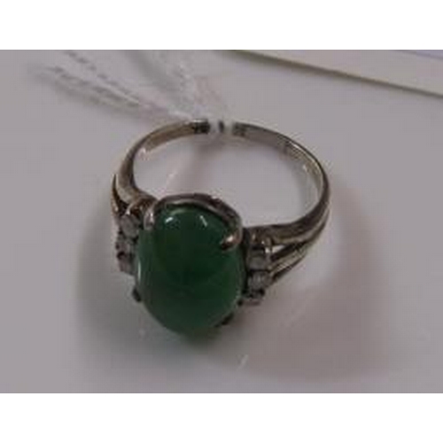 165 - 14CT WHITE GOLD DRESS RING