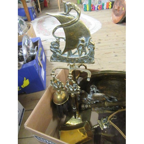 264 - BOX OF METALWARE INCLUDING COPPER KETTLE