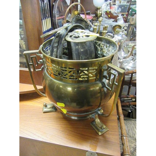 279 - BRASS JARDINIERE AND HORSE BRASSES