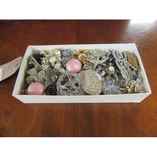 289 - BOX OF COSTUME JEWELLERY
