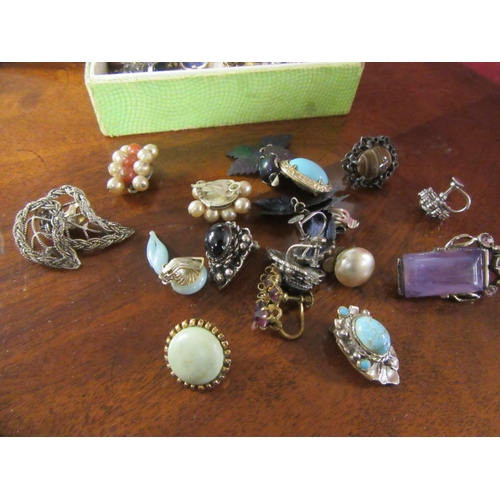 290 - BOX OF EAR RINGS