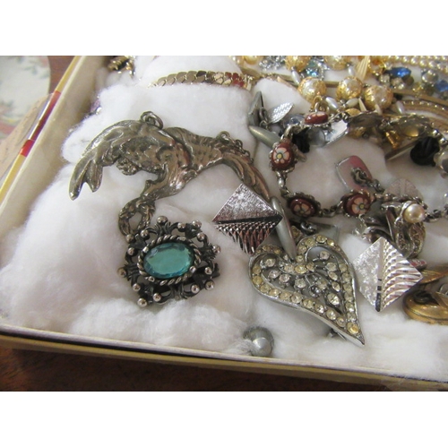 293 - BOX OF COSTUME JEWELLERY INCLUDING NECKLACES ETC