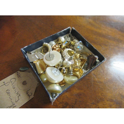 298 - QUANTITY OF EAR RINGS