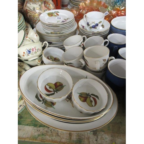 120 - QUANTITY OF ROYAL DOULTON EVESHAM PATTERN DINNERWARE