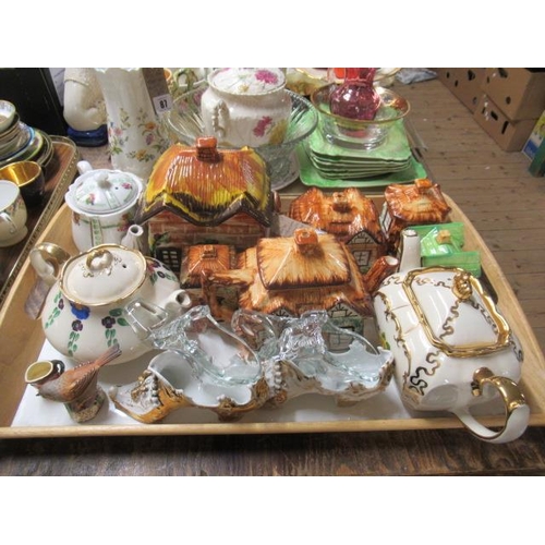 86 - TRAY OF COTTAGE WARE AND ROYAL WORCESTER HEDGE SPARROW