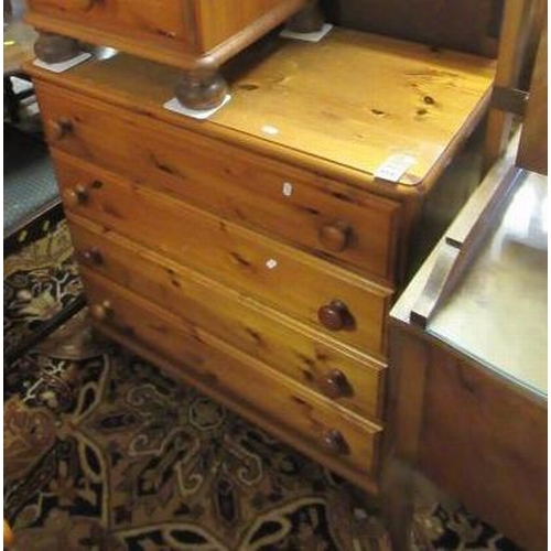 959 - PINE CHEST OF DRAWERS