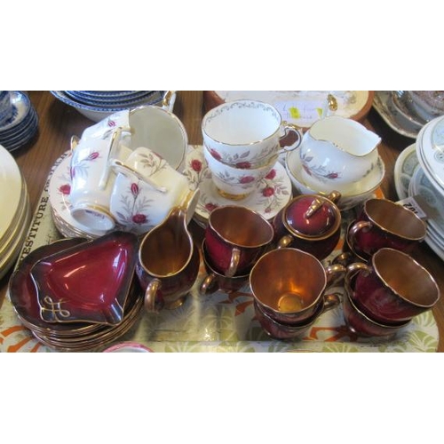 102 - TRAY OF PARAGON AND CARLTON WARE