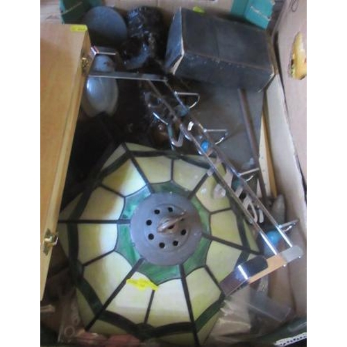 176 - BOX OF MISCELLANEOUS ITEMS