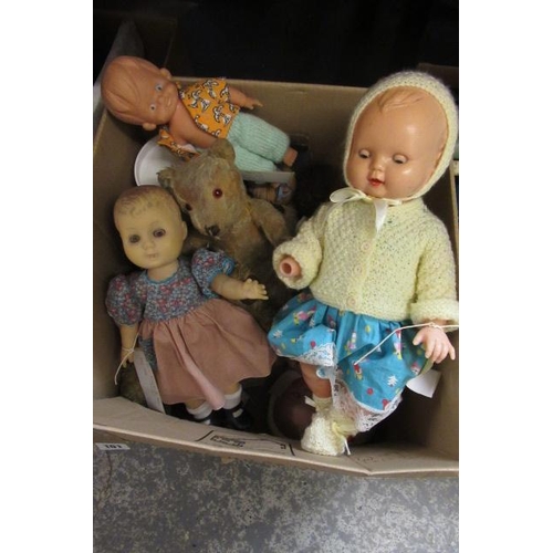 101 - BOX OF VINTAGE DOLLS