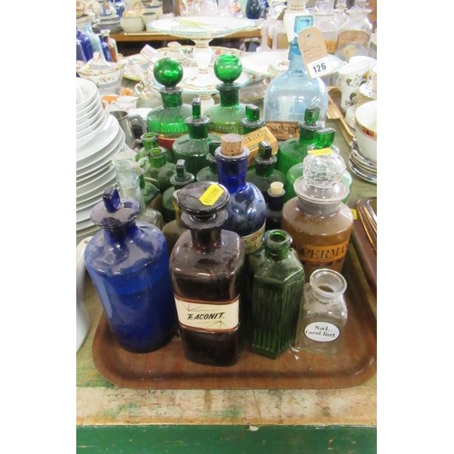 126 - TRAY OF APOTHECARY BOTTLES