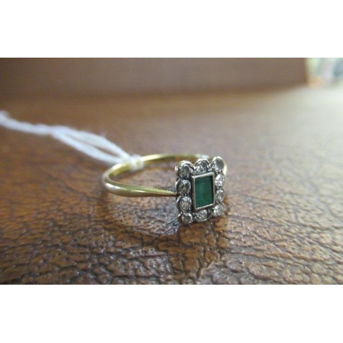 179 - 18CT GOLD EMERALD CLUSTER RING