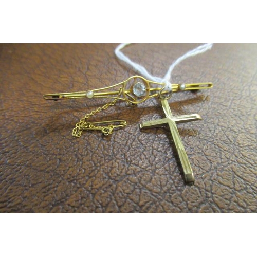 180 - 9CT GOLD AND AQUAMARINE BROOCH AND A 9CT GOLD CROSS