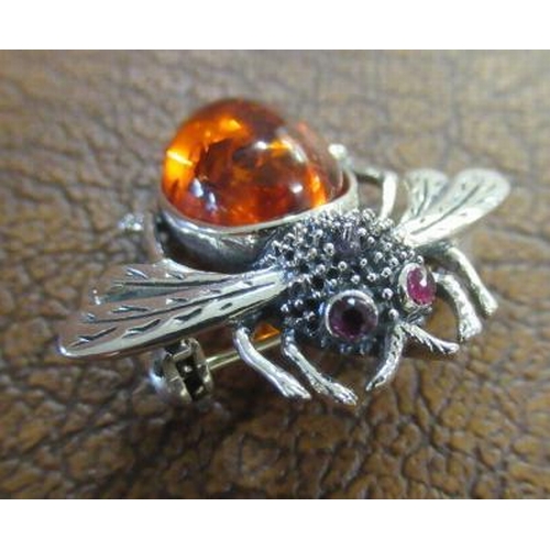 211 - SILVER AND AMBER BEE BROOCH