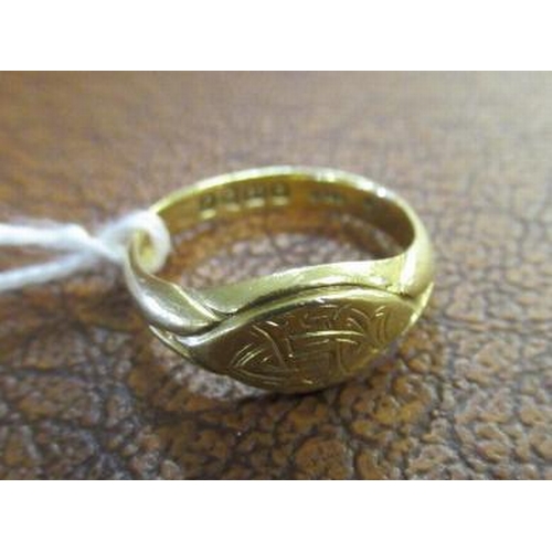 219 - 18CT GOLD SIGNET RING