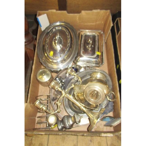 289 - BOX OF PLATED AND WHITE METAL ITEMS