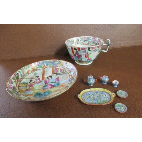 318 - CHINESE CUP  SAUCER AND A MINIATURE SET