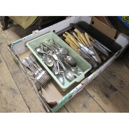 291 - BOX OF CUTLERY