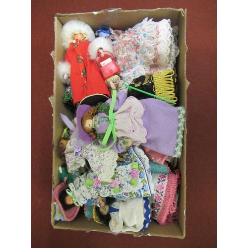 4 - BOX OF PEG DOLLS