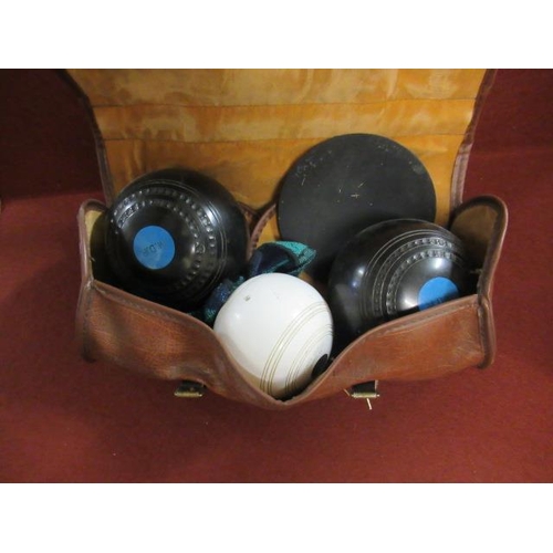57 - CASED BOULES