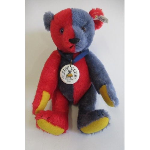 175 - Two boxed Steiff bears, comprising a Centenary Teddy Bear and a Steiff Club Edition 2000/2001 1925 r... 