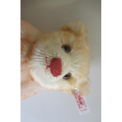 179 - A boxed Steiff teddy bear set 