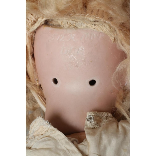 81 - A Simon & Halbig bisque socket head doll, with blue glass sleeping eyes, open mouth, teeth, pierced ... 