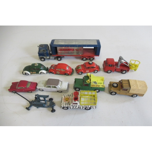 609 - Unboxed Corgi vehicles including Landrover, Jeep and V.W. 1200 Saloon, F-P