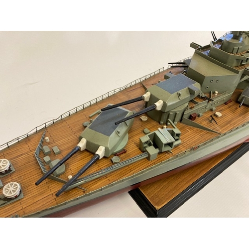 905 - Well-made scale model of the German Battleship Bismarck. Approximately 1:200 scale, well detailed wo... 