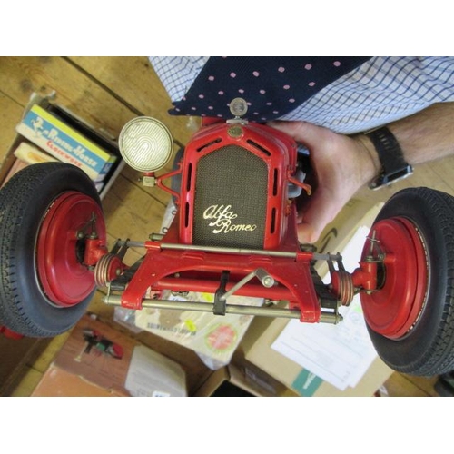 185 - A made-up Pocher model kit of Alfa Romeo 8c 2300, some items detached, part of engine missing, cover... 