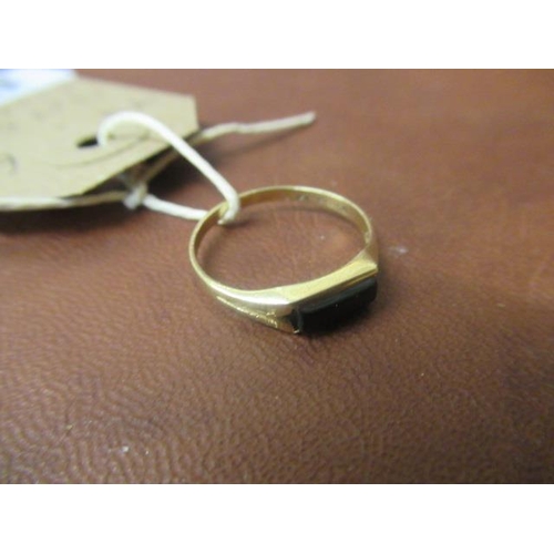 174 - 9CT GOLD RING