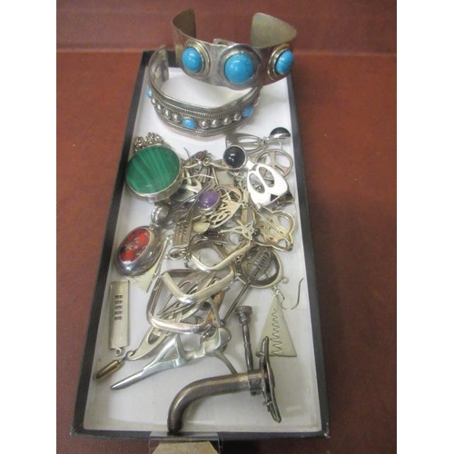 217 - QUANTITY OF SILVER AND WHITE METAL JEWELLERY