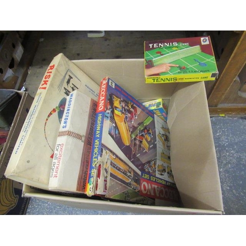 491 - BOX OF GAMES INCLUDING WADDINGTONS RISK