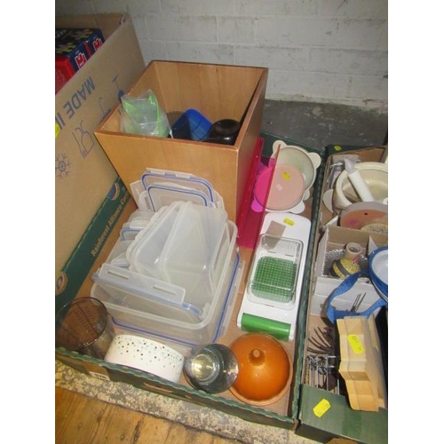 570 - BOX OF MISCELLANEOUS KITCHEN ITEMS